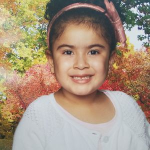 Meet your Posher, Fidelina